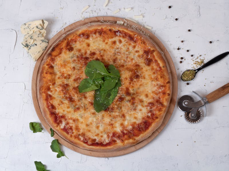 Traditional Marinara pizza with tomato and garlic
